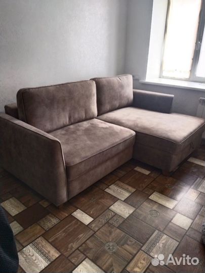 Угловой диван Пинксдрев