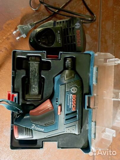 Аккомуляторная отвертка Bosch