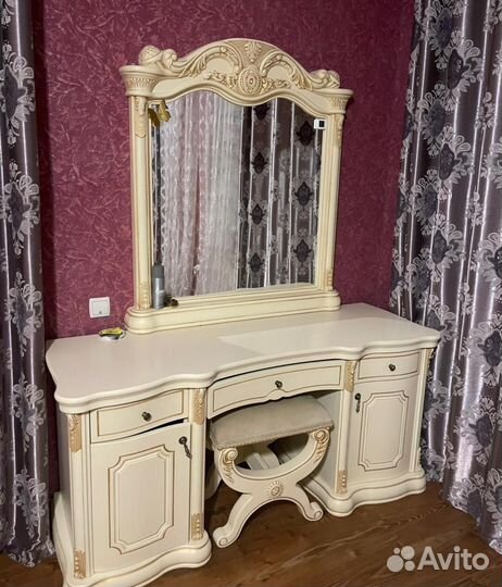 Спальный гарнитур бу