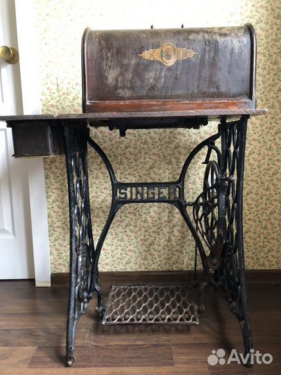 Швейная машина Singer