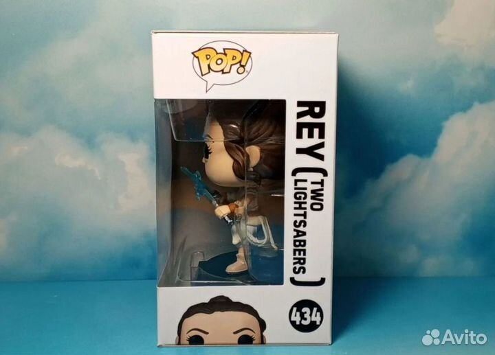 Funko Pop Rey two lightsabers №434 (Star Wars)