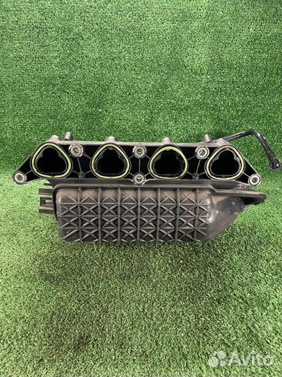 Впускной коллектор Skoda Fabia 1.4