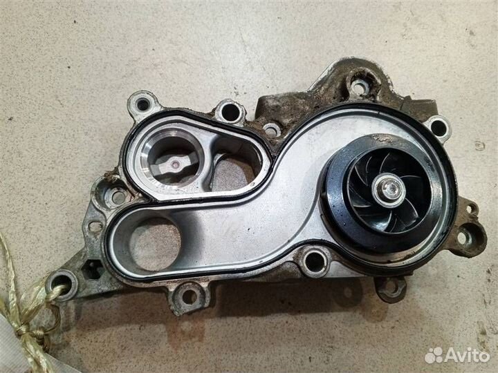 Насос водяной (помпа) Skoda Rapid 2012