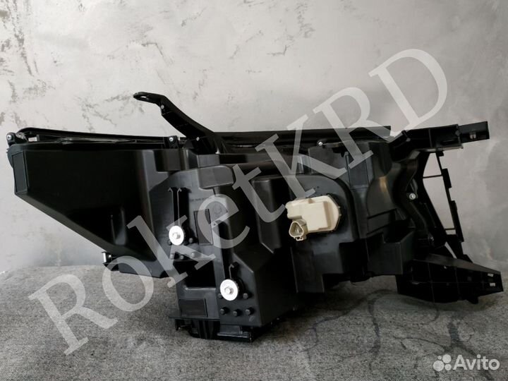 Фары Toyota Land Cruiser Prado 150 Прадо 2017