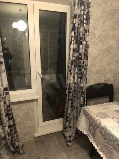 2-к. квартира, 64 м², 2/5 эт.