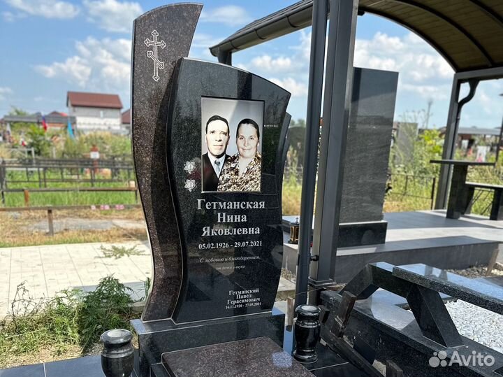 Памятники из гранита на могилу