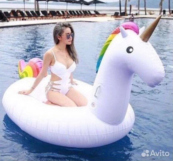 Надувной единорог