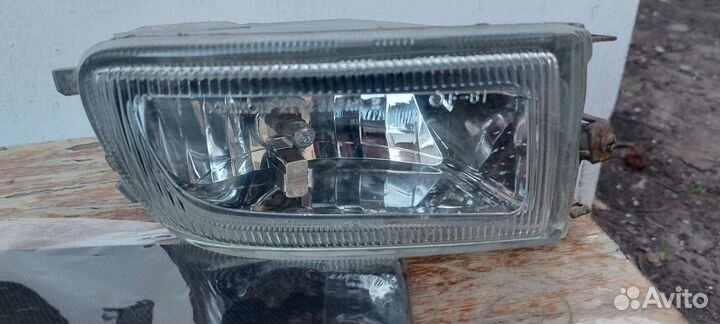 Противотуманные фары Nissan Pulsar N15 (левая)