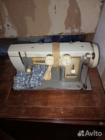 Швейная машина Чайка 3