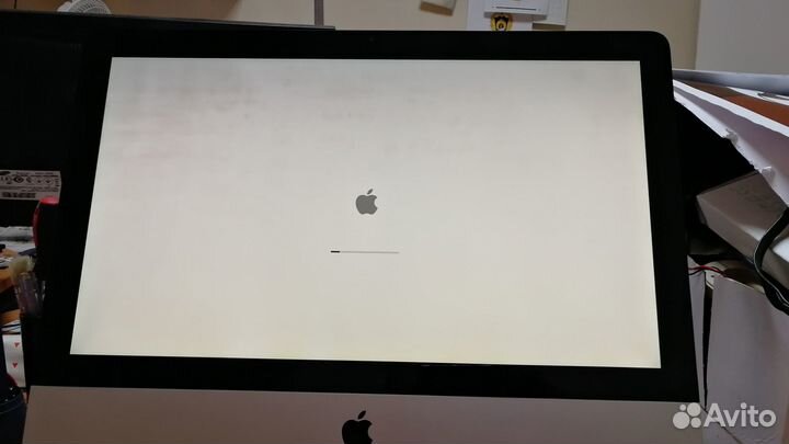 iMac (21.5-inch, Mid 2010)
