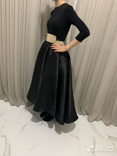 Нарядное платье