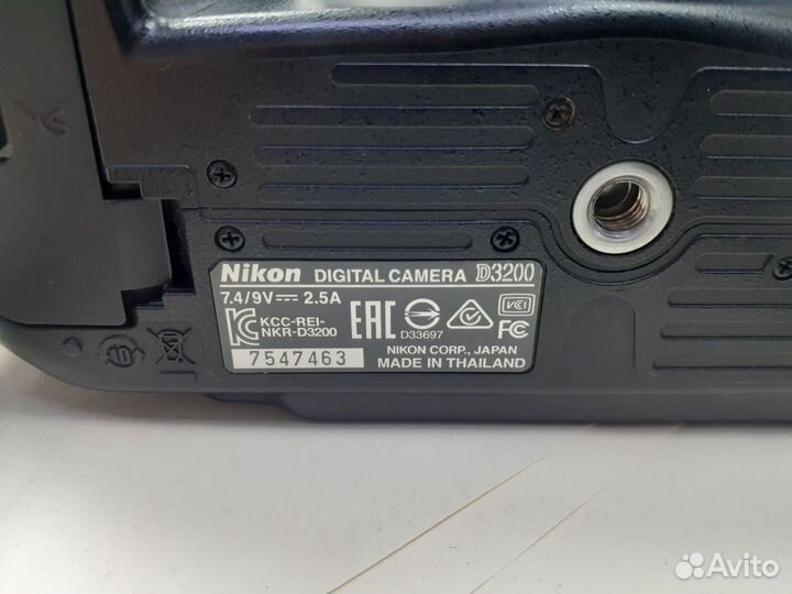 Зеркальный фотоаппарат Nikon D3200