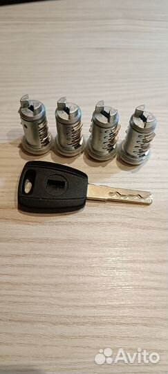 Личинки замков Fiat Doblo Cargo Punto Panda Palio
