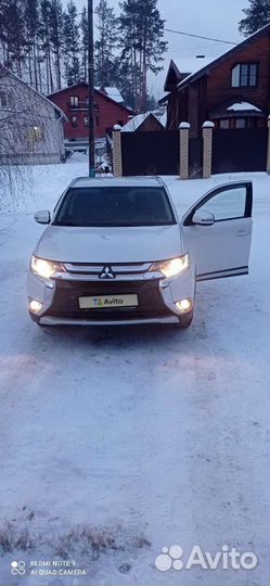 Mitsubishi Outlander 2.0 CVT, 2015, 178 000 км