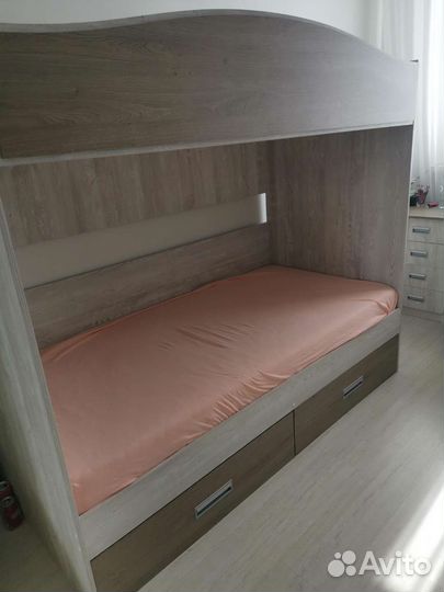 Спальные гарнитуры бу