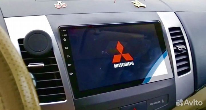 Магнитола Mitsubishi Outlander 2 XL