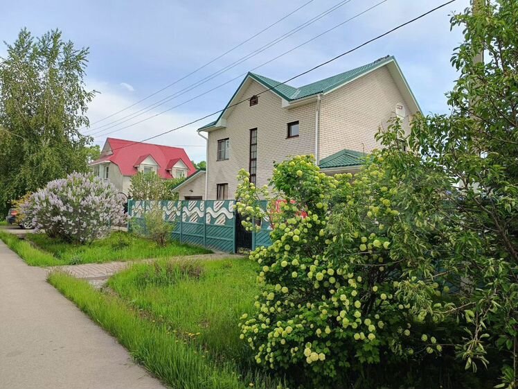 спутник - Дома, дачи, коттеджи 🏡 в Барнауле: купить, продать или снять |  Загородная недвижимость в Барнауле | Авито