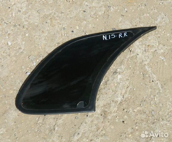 Стекло кузова правое собачник Nissan Almera N15