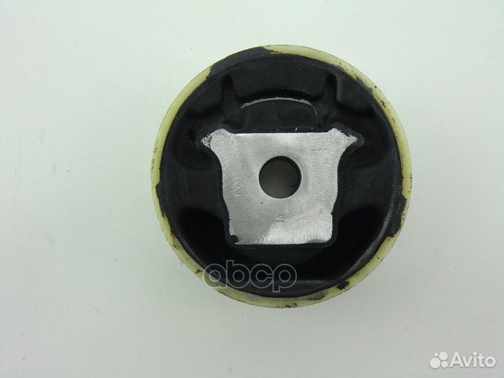 Сайлентблок подрамника нижний AW1K001990867 DOM
