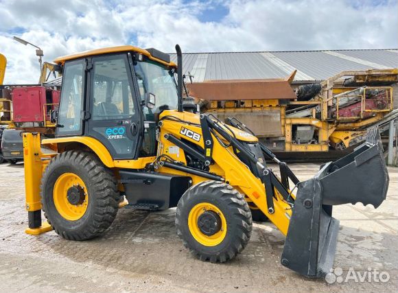 Стекло дверное правое нижнее Jcb 3cx-4cх от 2015