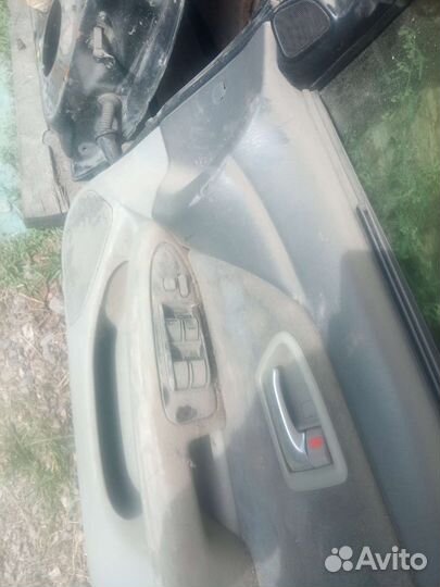 Двери Тойота gracia