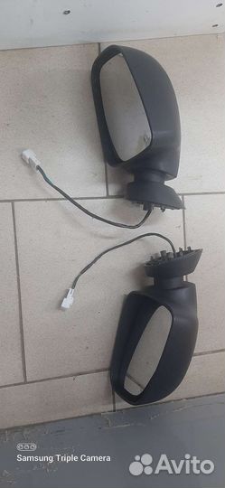 Зеркало заднего вида