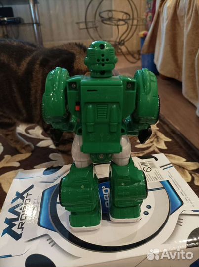 Робот Макс