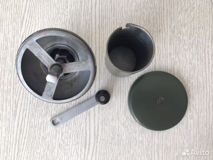 Кофемолка ручная СССР