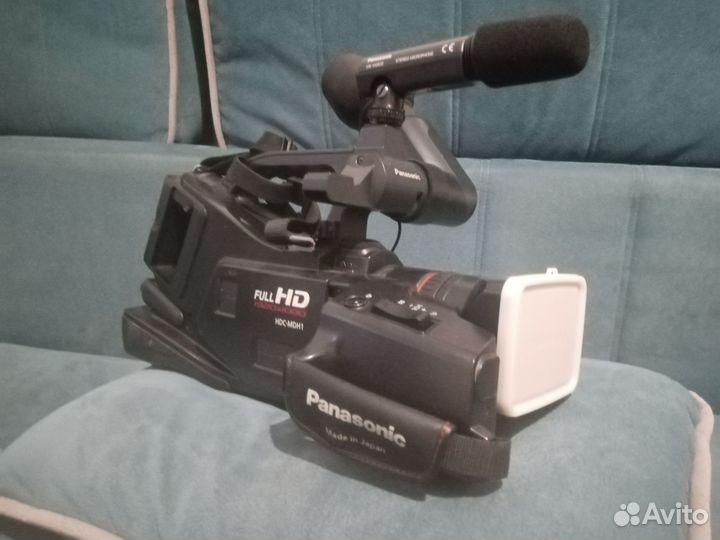 Видеокамера Panasonic HDC-MDH1