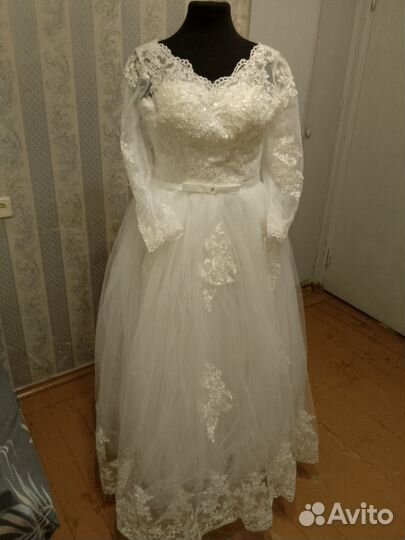 Свадебное платье новое 48 50