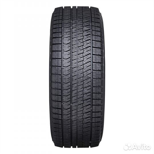 Bridgestone Blizzak Ice 225/40 R18 92H