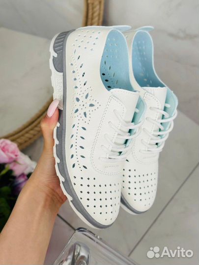 Кроссовки летние 36р