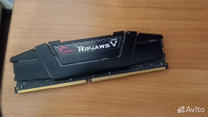 Память G.skill ripjaws v 8Gb (DDR 4)