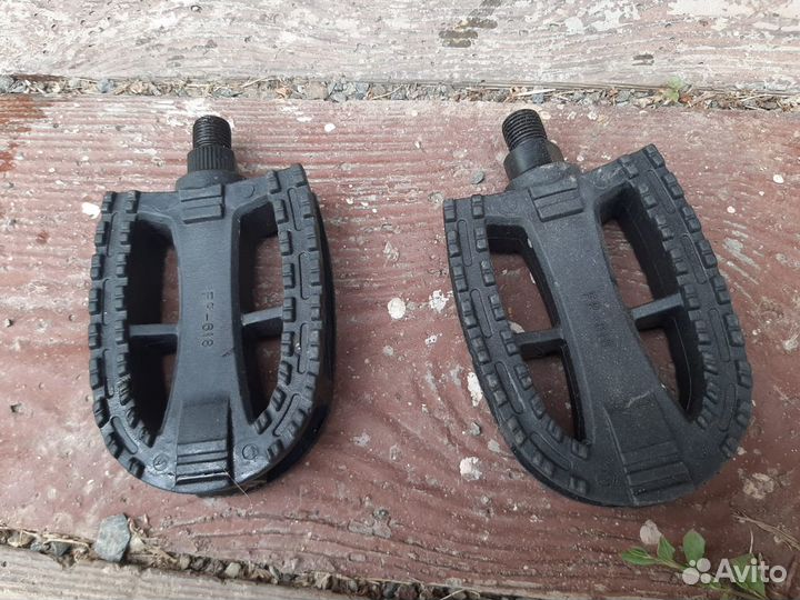 Педали для велосипеда