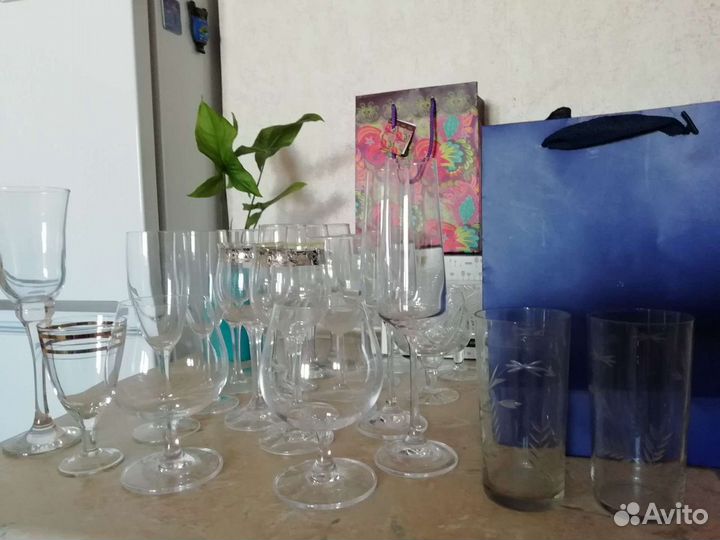 Бокалы, фужеры, стаканы, хрусталь