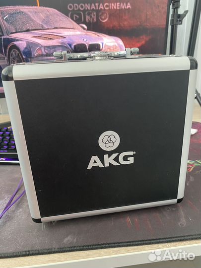 Микрофон akg p220