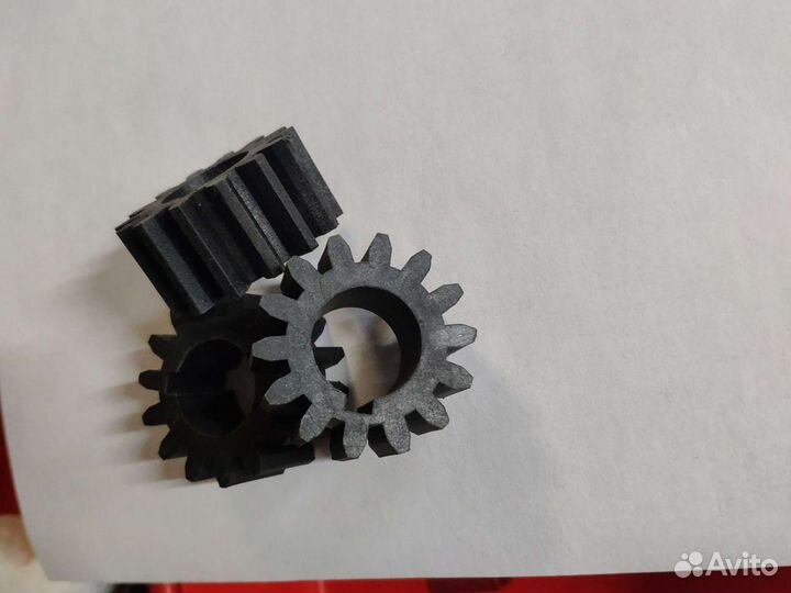 Шестерня заднего хода культиватора