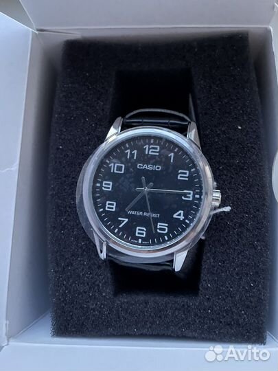 Часы Casio MTP-V001L-1B