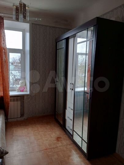 2-к. квартира, 42 м², 3/3 эт.