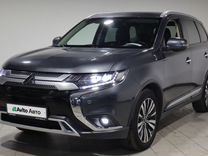 Mitsubishi Outlander 2.4 CVT, 2018, 63 335 км, с пробегом, цена 2 977 000 руб.