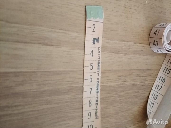 Сантиметровая лента в футляре