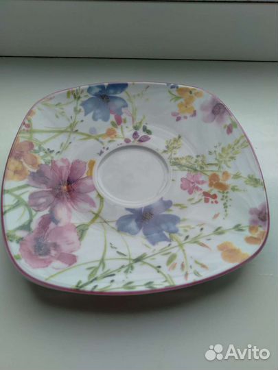 Чашки с блюдцем