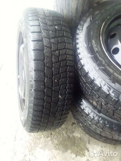 Arctic Trucks AT405 185/65 R15 29