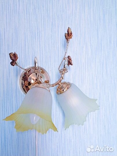 Люстра настенная бу