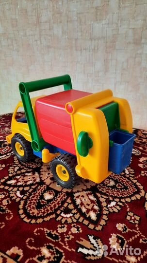 Пластмассовые машинки детские