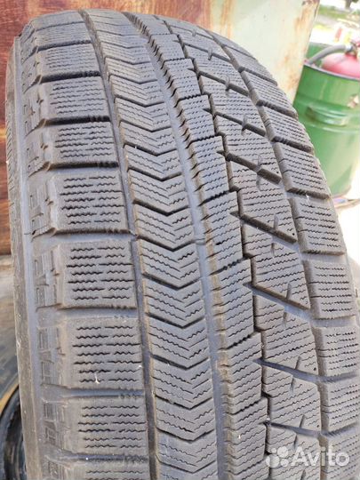 Bridgestone Blizzak VRX 205/60 R16