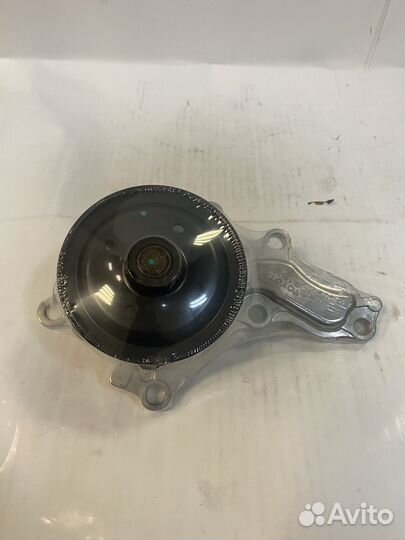 Помпа Toyota/Lexus 1610039515