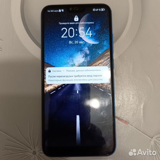 Телефон Honor 10