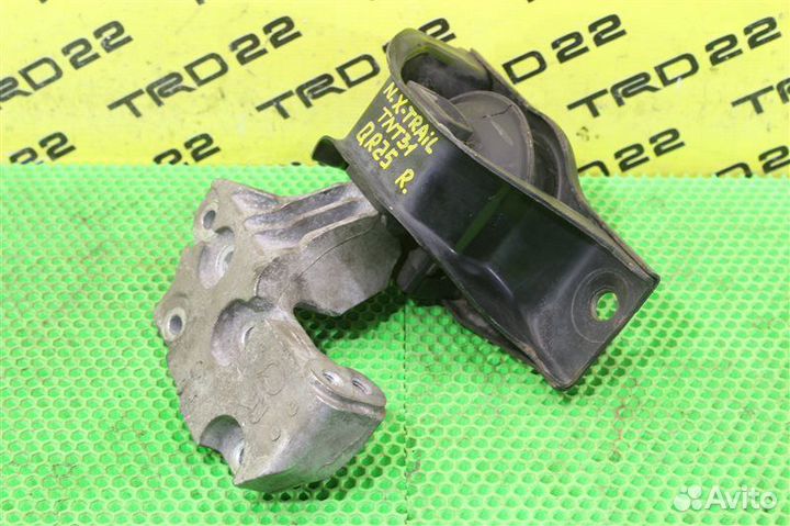 Подушка двигателя правая Nissan X-Trail TNT31