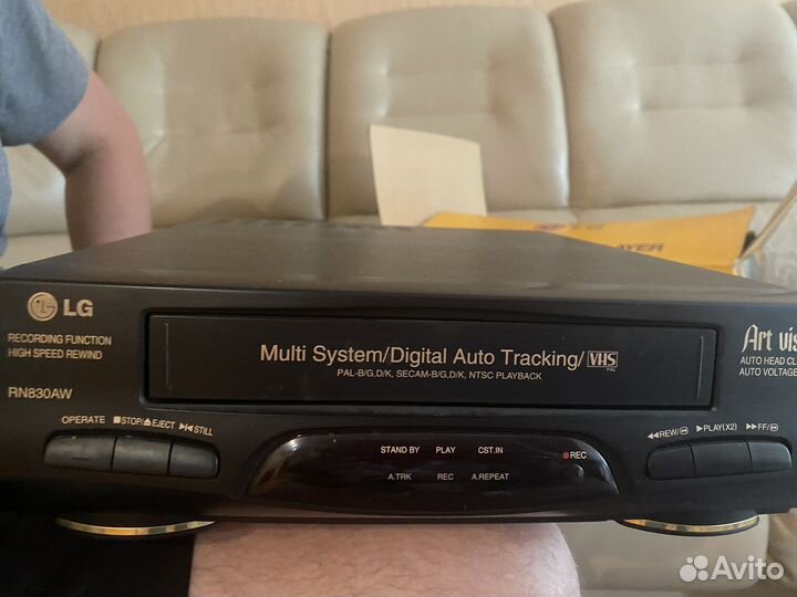 Видеомагнитофон